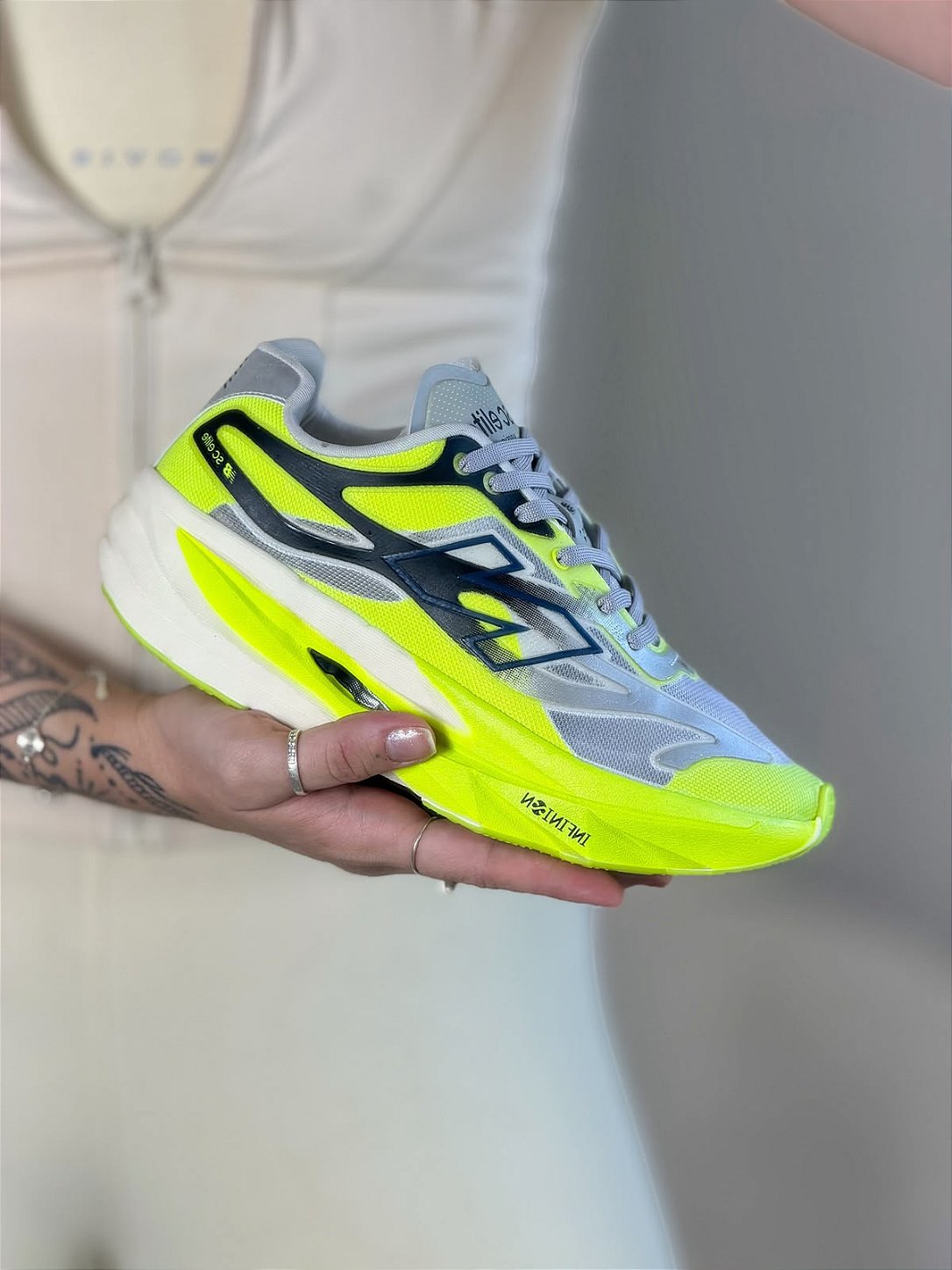 Tênis New Balance Infinito LUXO 💎