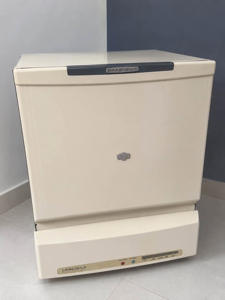 MAQUINA LAVA-LOUÇAS BRASTEMP CLEAN Semi Nova