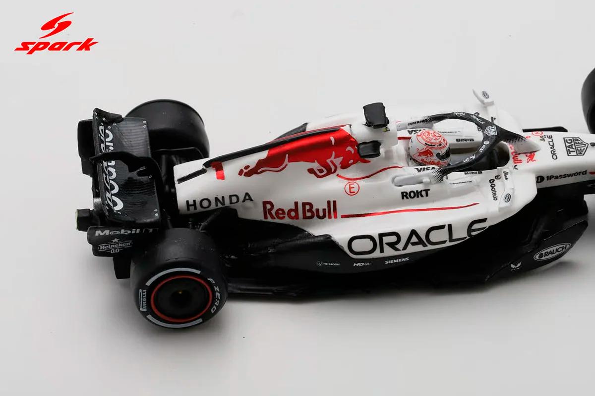 Fórmula 1 Oracle Red Bull Racing RB21 Max Verstappen Winner GP Japão 2025 1:64 Spark