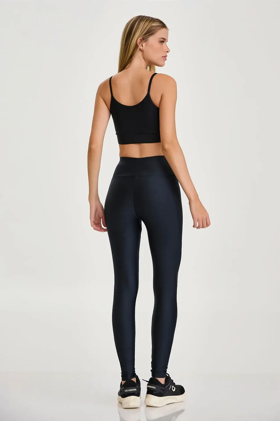 LEGGING ATLETIKA COM RECORTES - PRETO