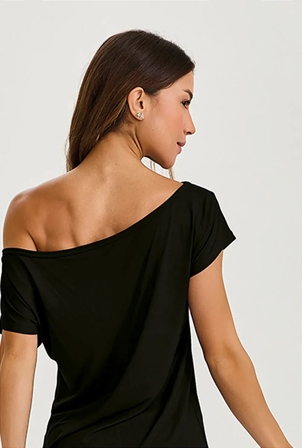 BLUSA DECOTE CANOA SECAGEM RÁPIDA - PRETO