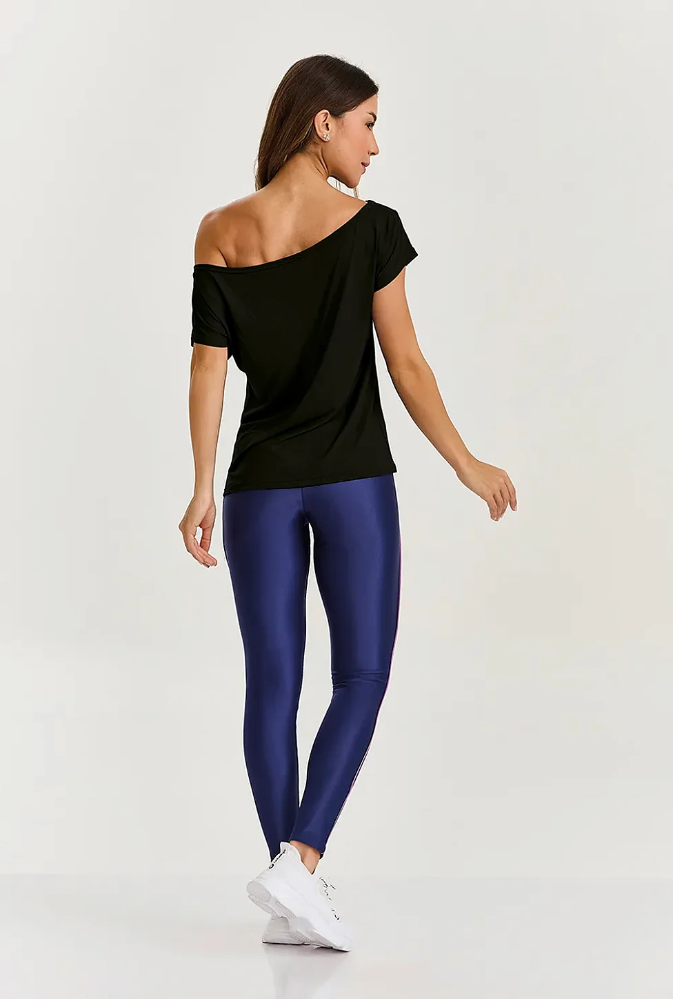BLUSA DECOTE CANOA SECAGEM RÁPIDA - PRETO
