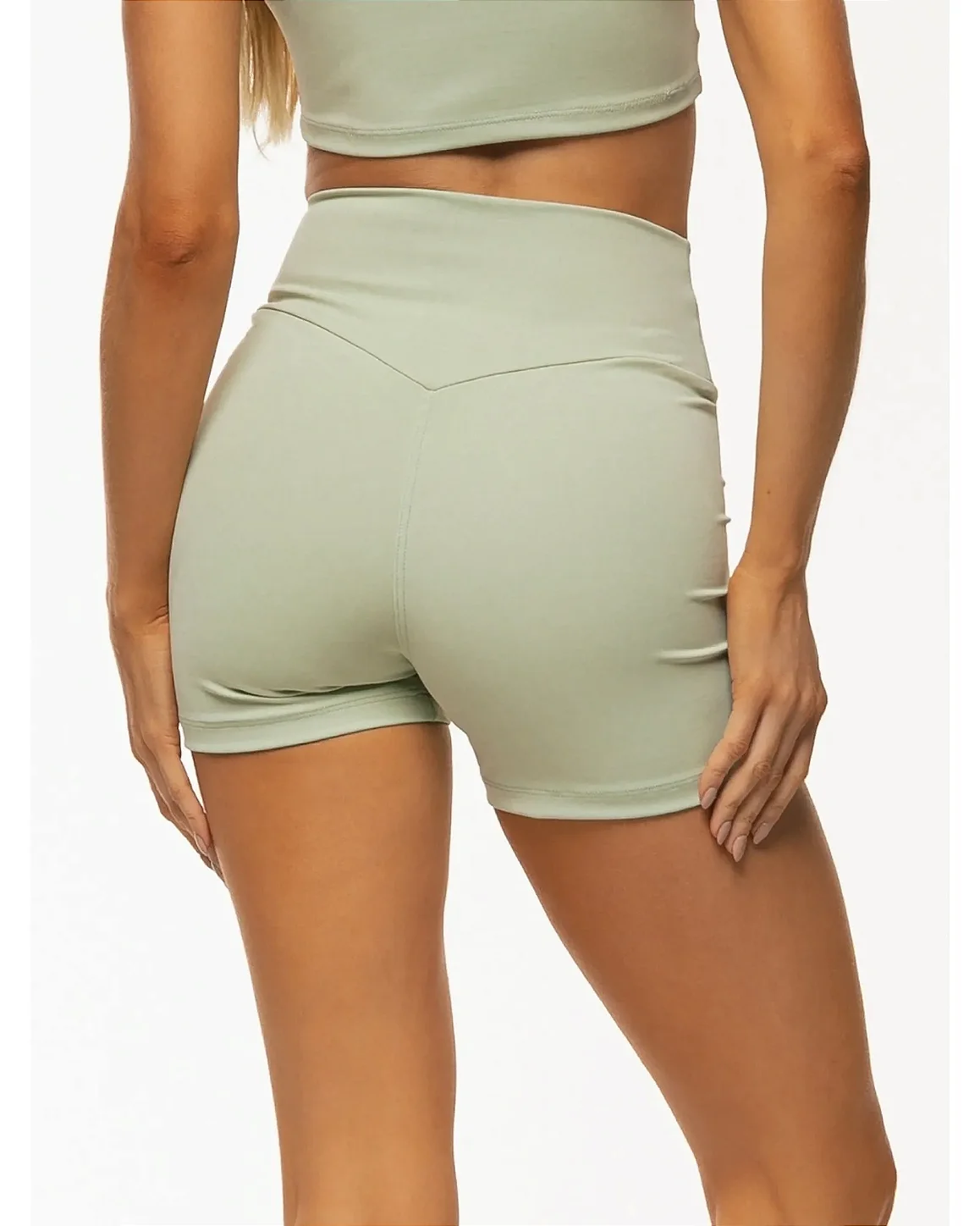 SHORT EMPINA BUMBUM - VERDE MENTA
