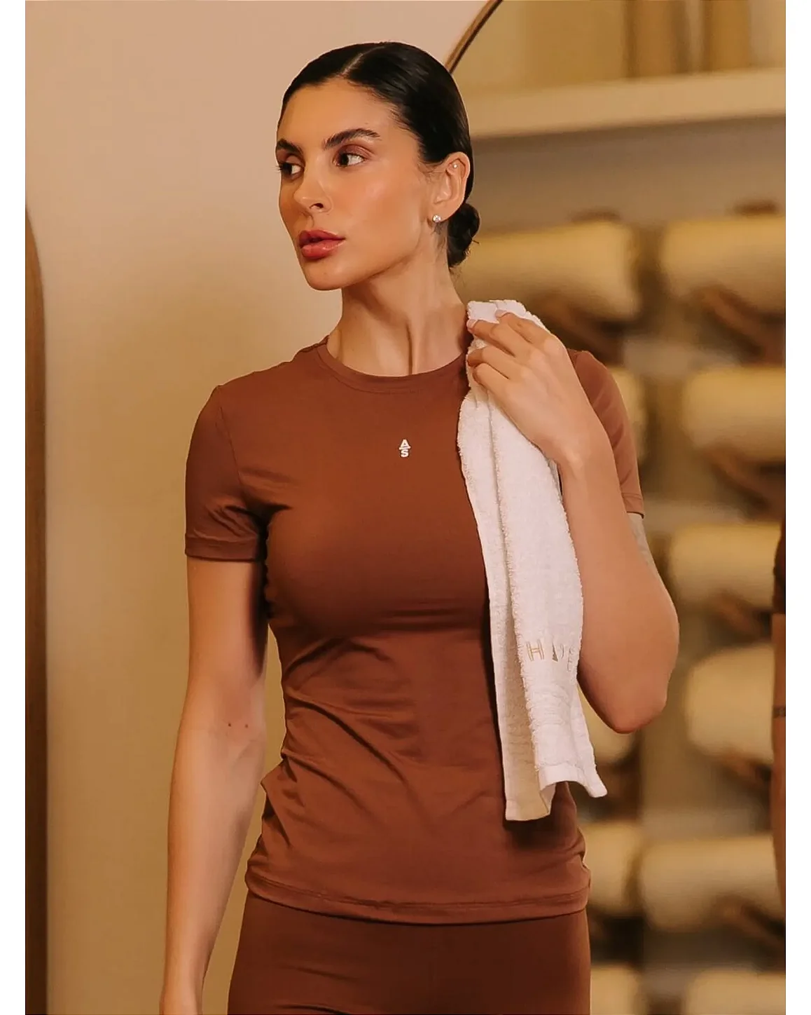 BLUSA MANGA CURTA POLIAMIDA - MARROM CHOCOLATE