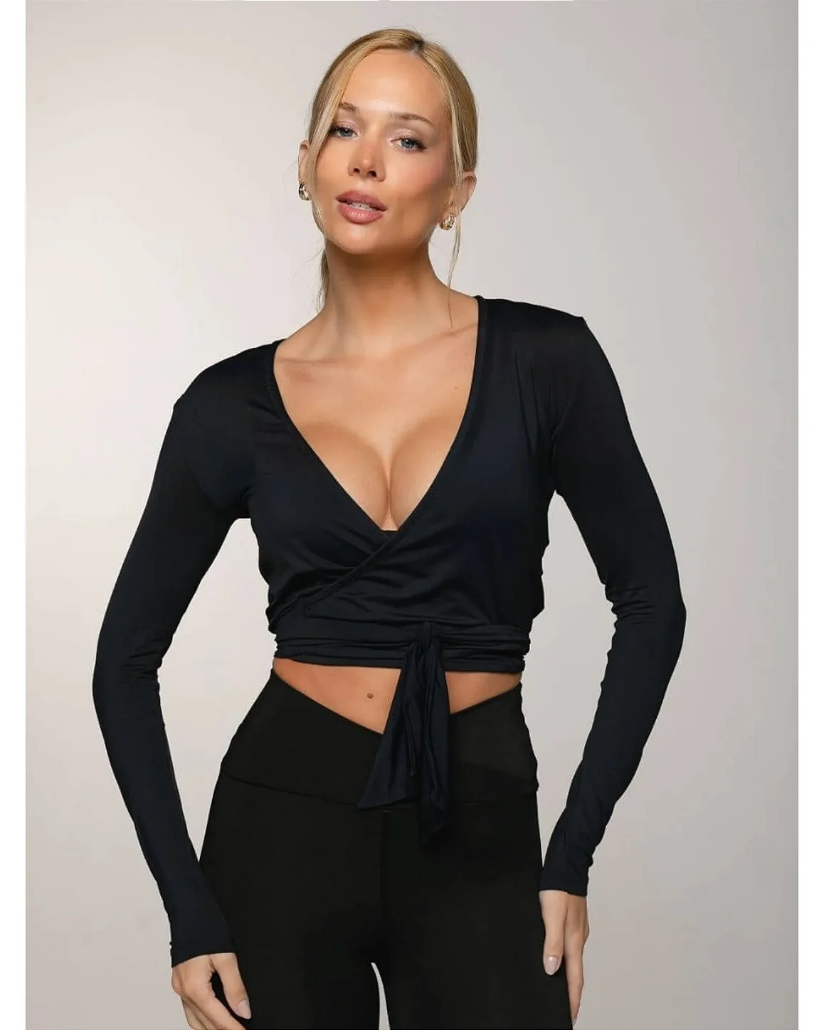 BLUSA MANGA LONGA TRANSPASSADA- PRETO