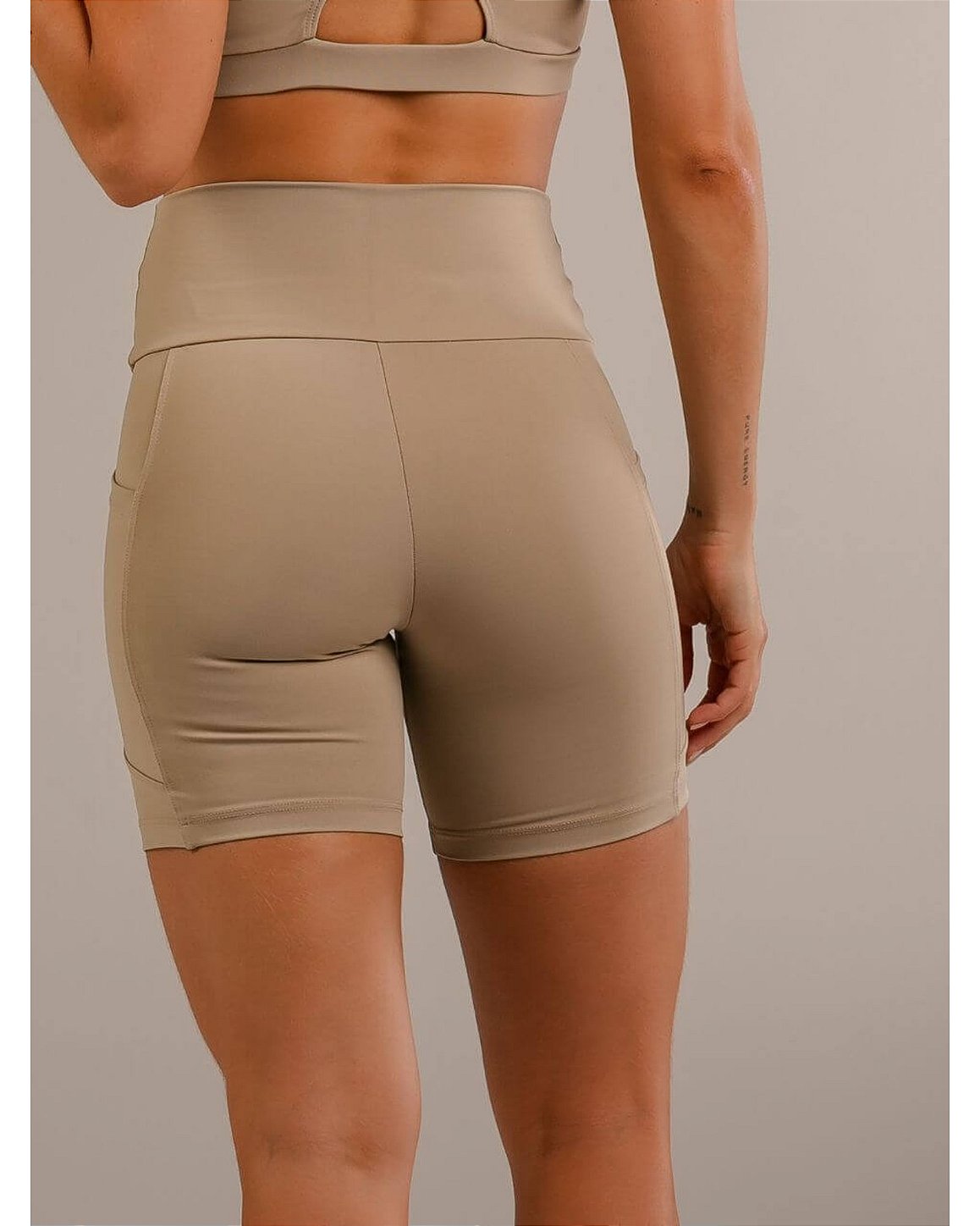 BERMUDA RUN COM BOLSO