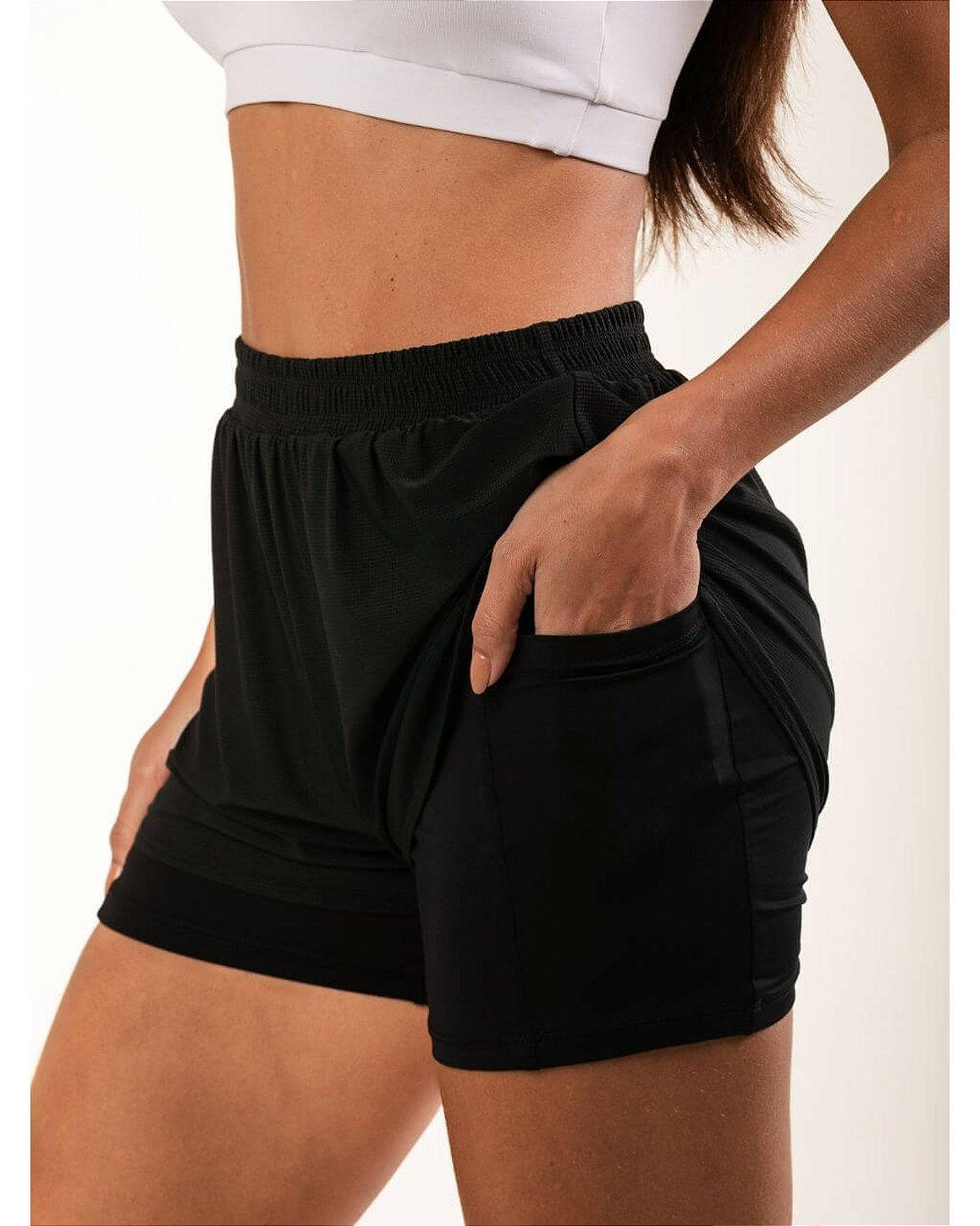 SHORT RUN DUPLO COM BOLSO - PRETO