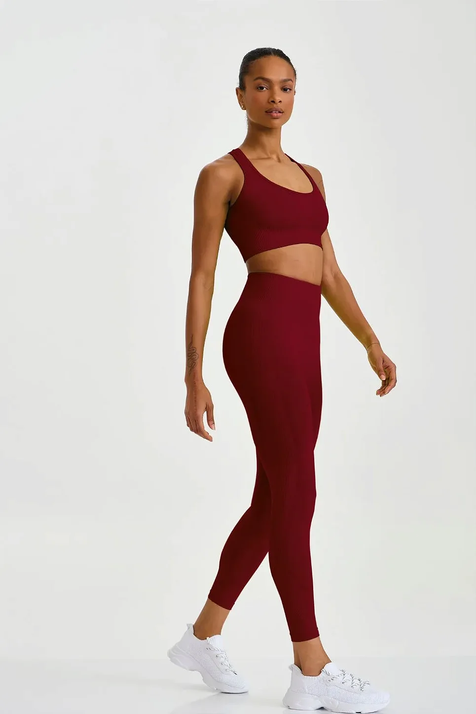 TOP SEM COSTURA NADADOR - VERMELHO CARMIM