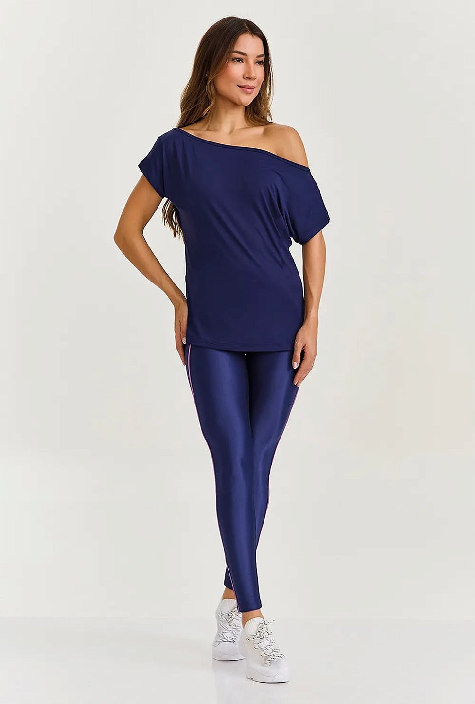 BLUSA DECOTE CANOA SECAGEM RÁPIDA - AZUL MARINHO