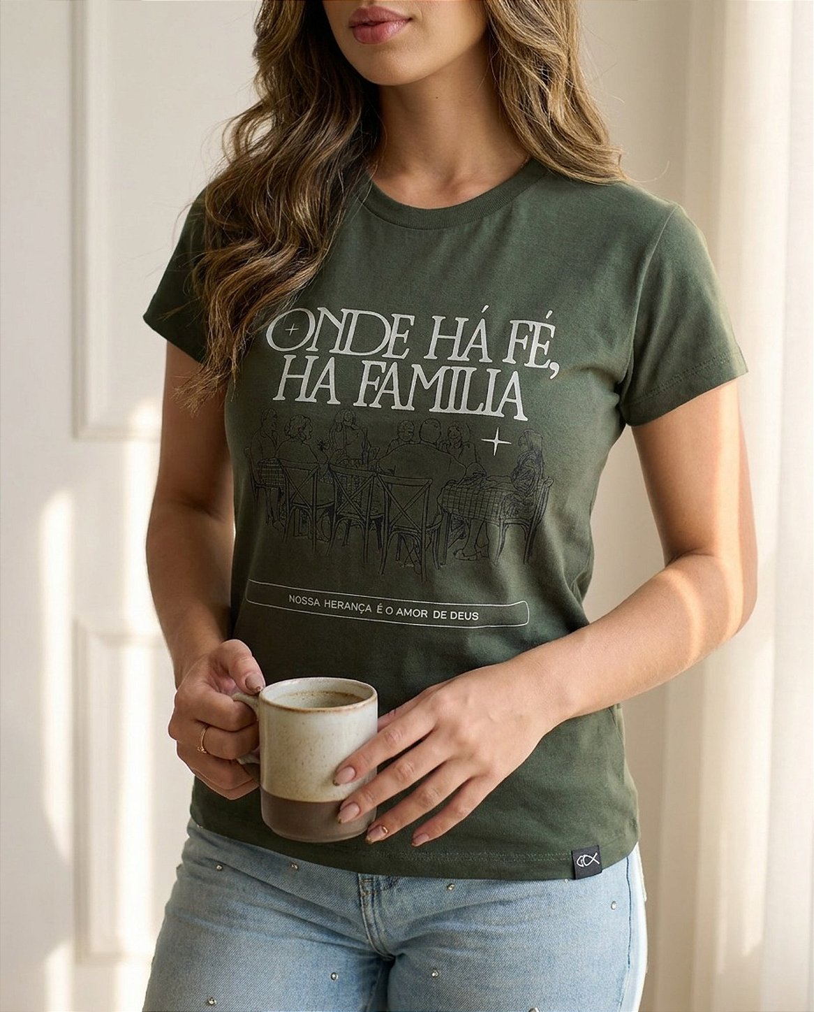 Camiseta Tshirt Feminina e Masculina "Onde há fé, há família"