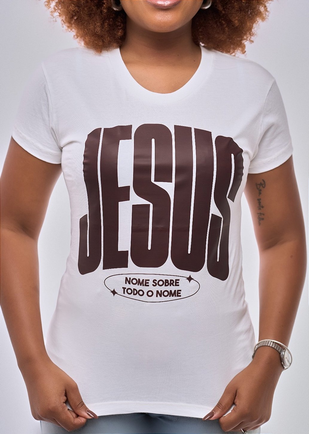 Camiseta Tshirt Feminino e Masculino "Jesus, nome sobre todo nome"