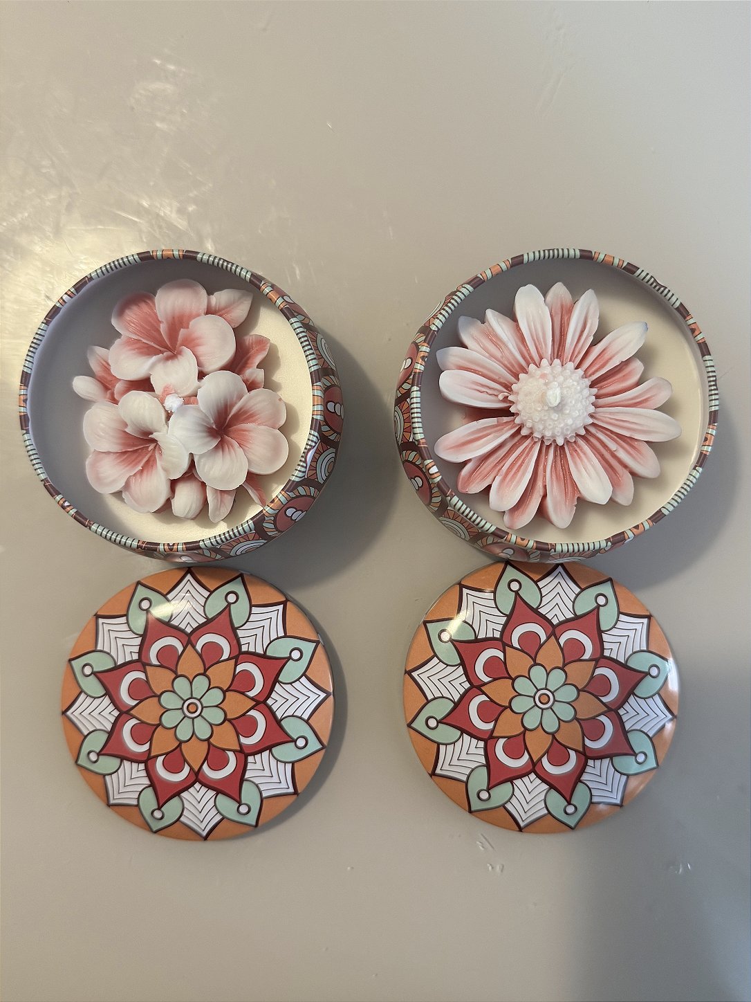 Vela decorativa cereja e avelã