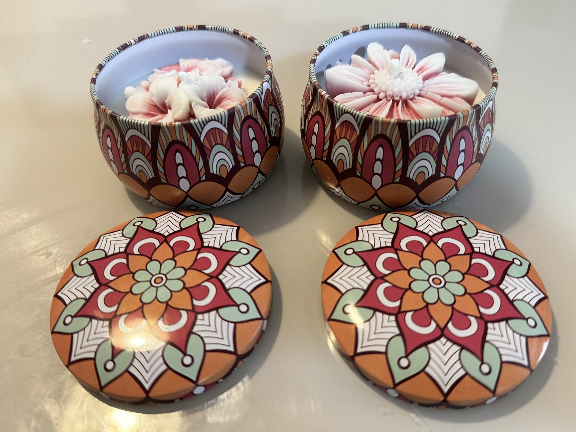 Vela decorativa cereja e avelã