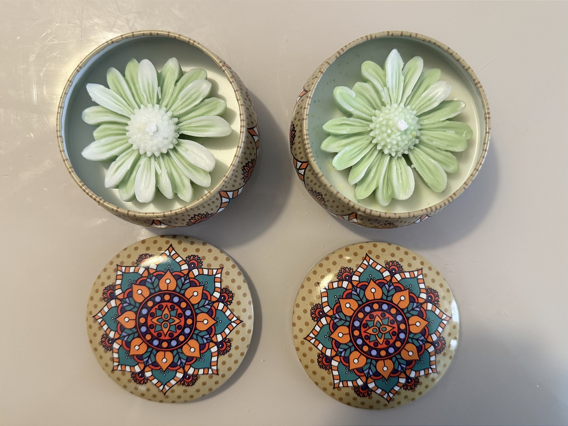 Vela decorativa cascas e folhas