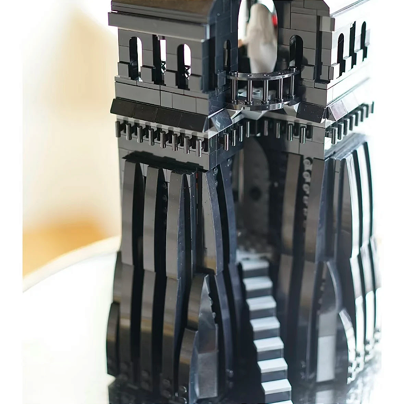 A Torre de Orthanc 73cm - The Lord Of The Rings