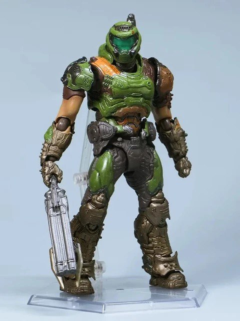 Action Figure Doom Slayer - Games