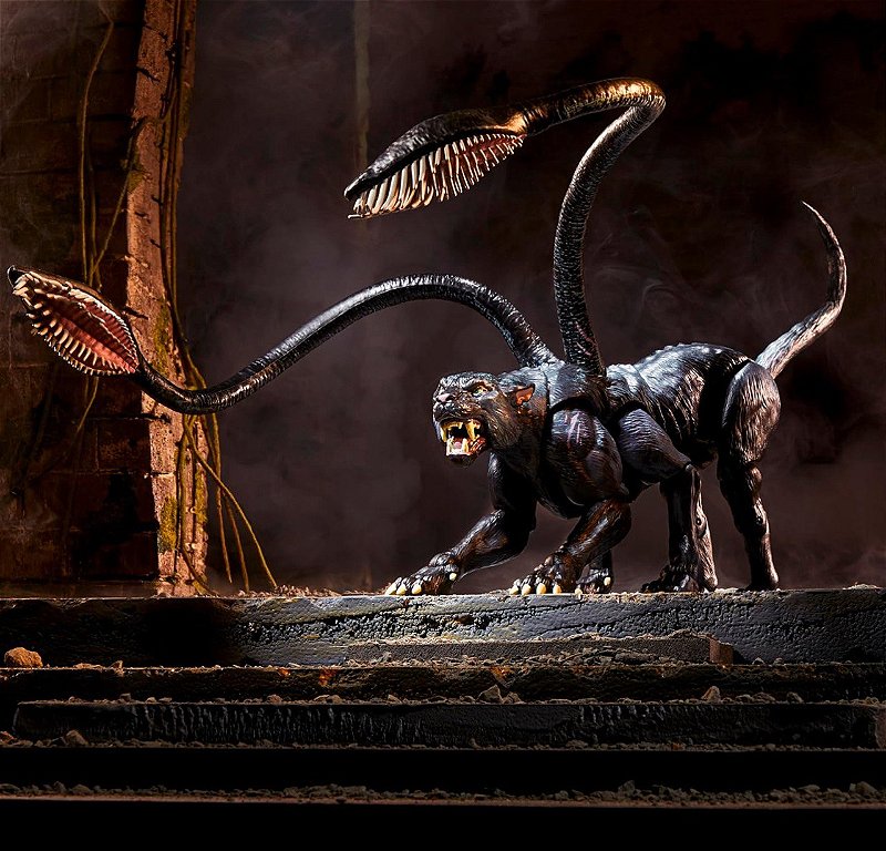 Action Figure Dungeons and Dragons Displacer Beast Golden Archive - Hasbro