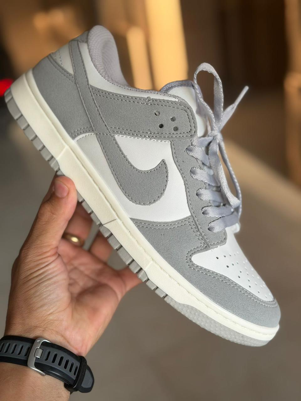 Tênis Nike Sb Dunk Cinza Couro texturizado