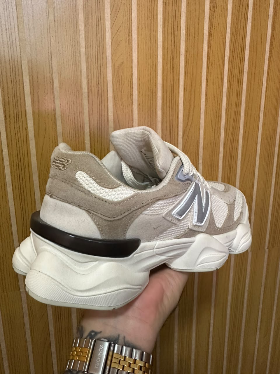 Tênis New Balance 90/60 Bege Importado Vietnã