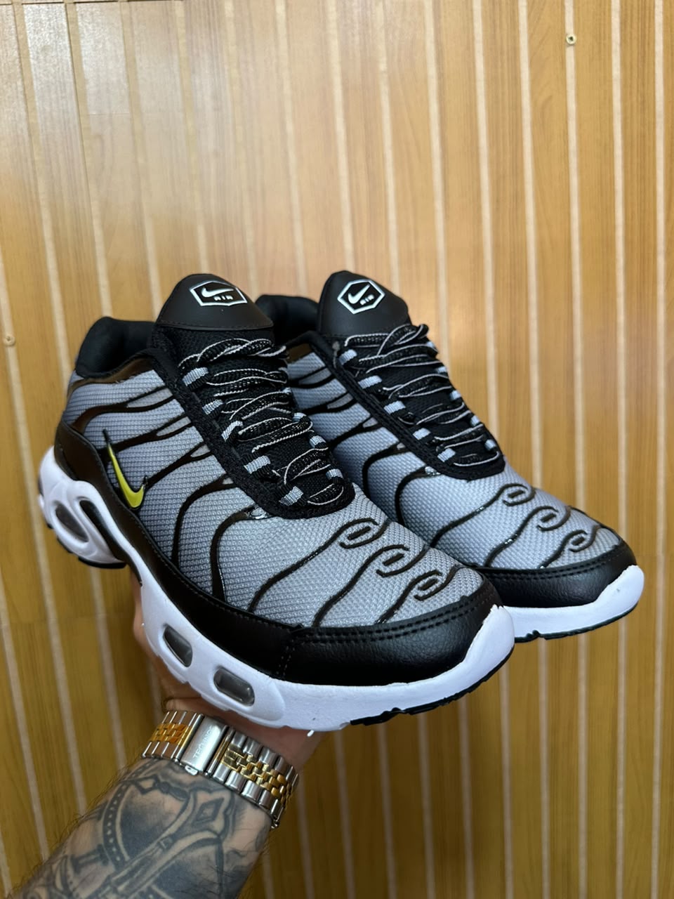 Tênis Nike TN Cinza Chumbo/Branco Nacional
