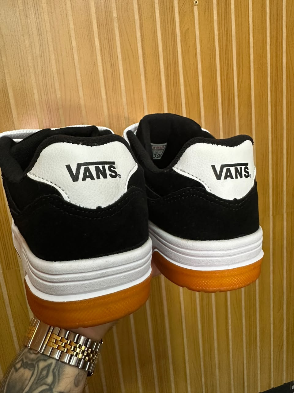 Tênis Vans Upland Preto/Branco Nacional