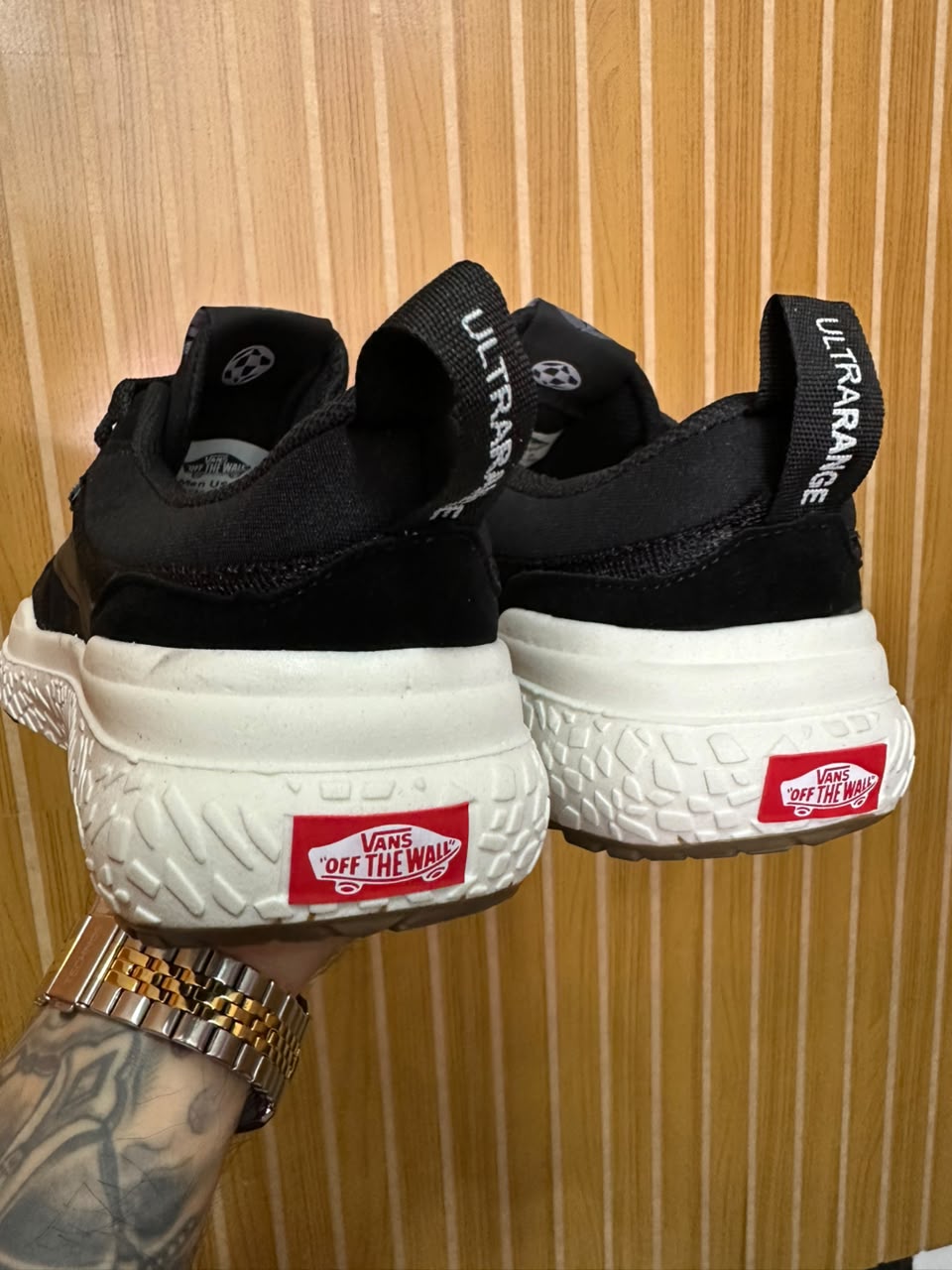 Tênis Vans VR3 Neo Preto/Branco Nacional