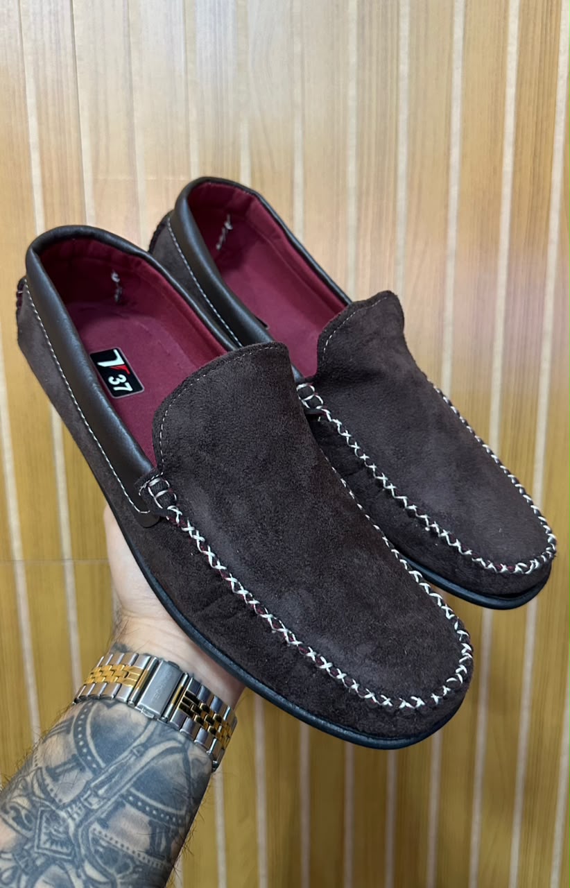 Tênis Sapatênis Mocassim Marrom/Escuro.