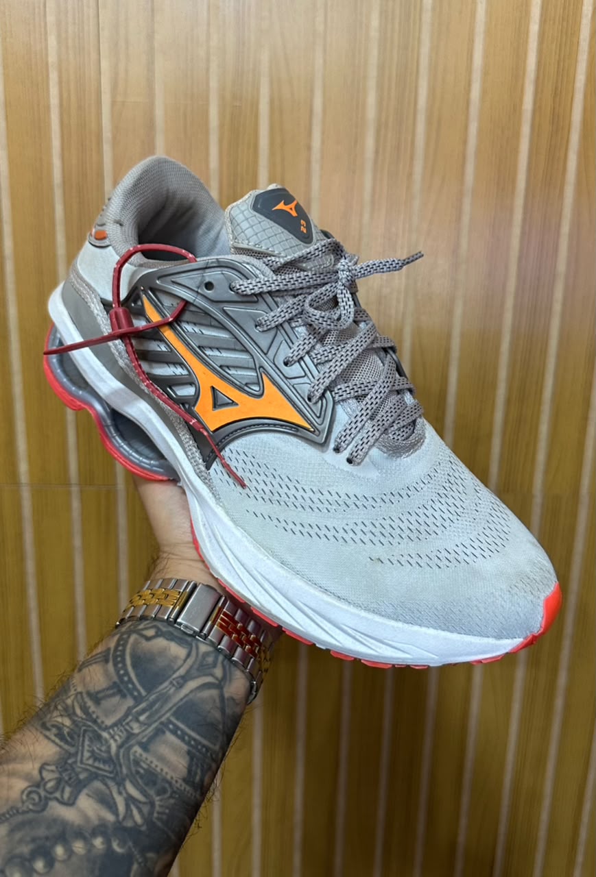 Tênis Mizuno Wave Laranja/Cinza OBS: Último Par, Mostruário .