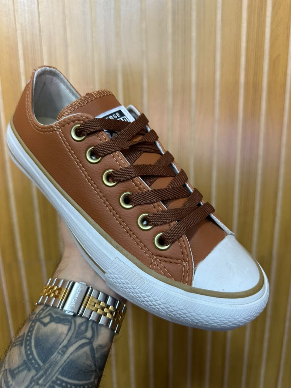 Tênis All Star Marrom Premium OBS: Útimo par de Mostruário .