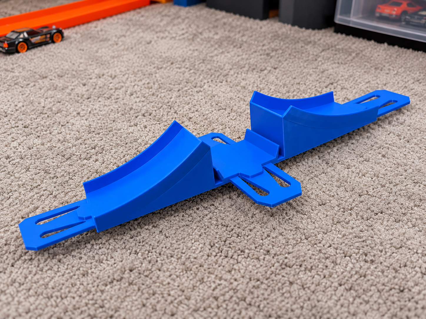 Pista de Corrida com Salto Compatível com Hot Wheels azul em Impressão 3D