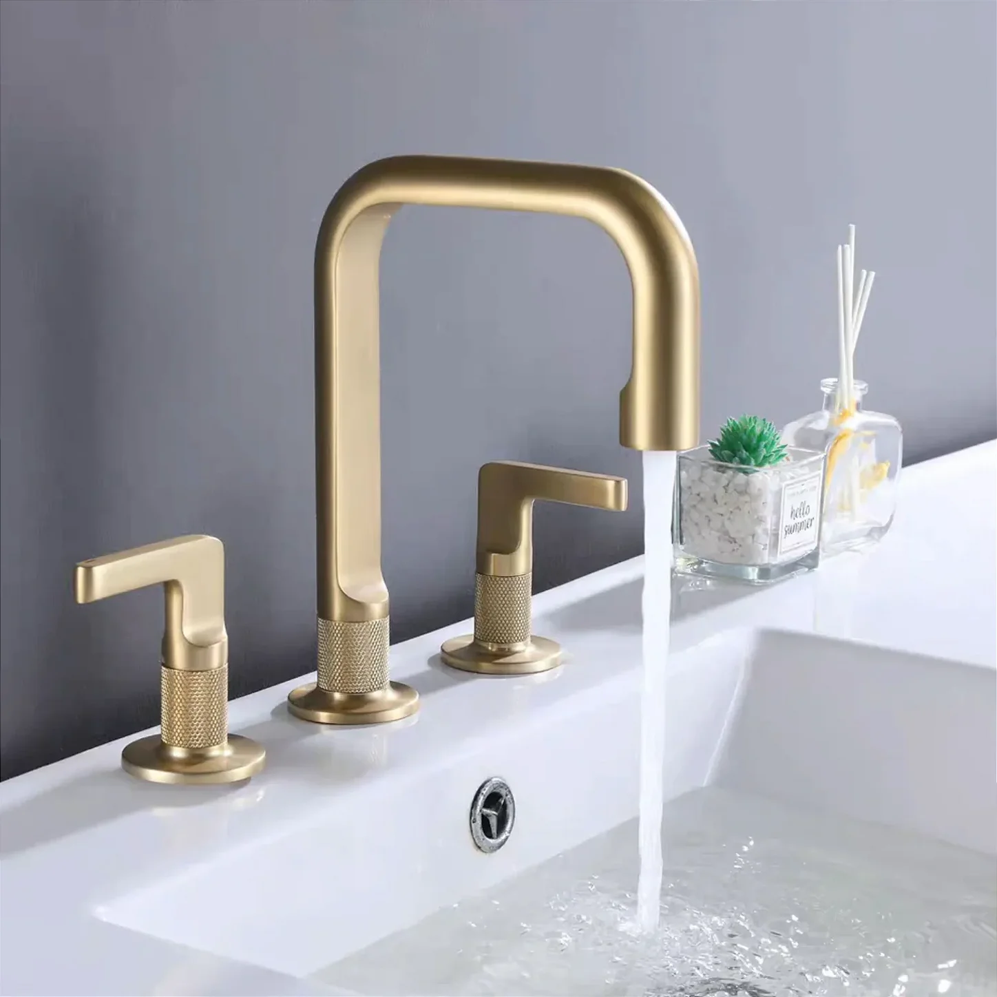 Lexxa Bagno Misturador Duplo Comando Fillet Ouro Escovado