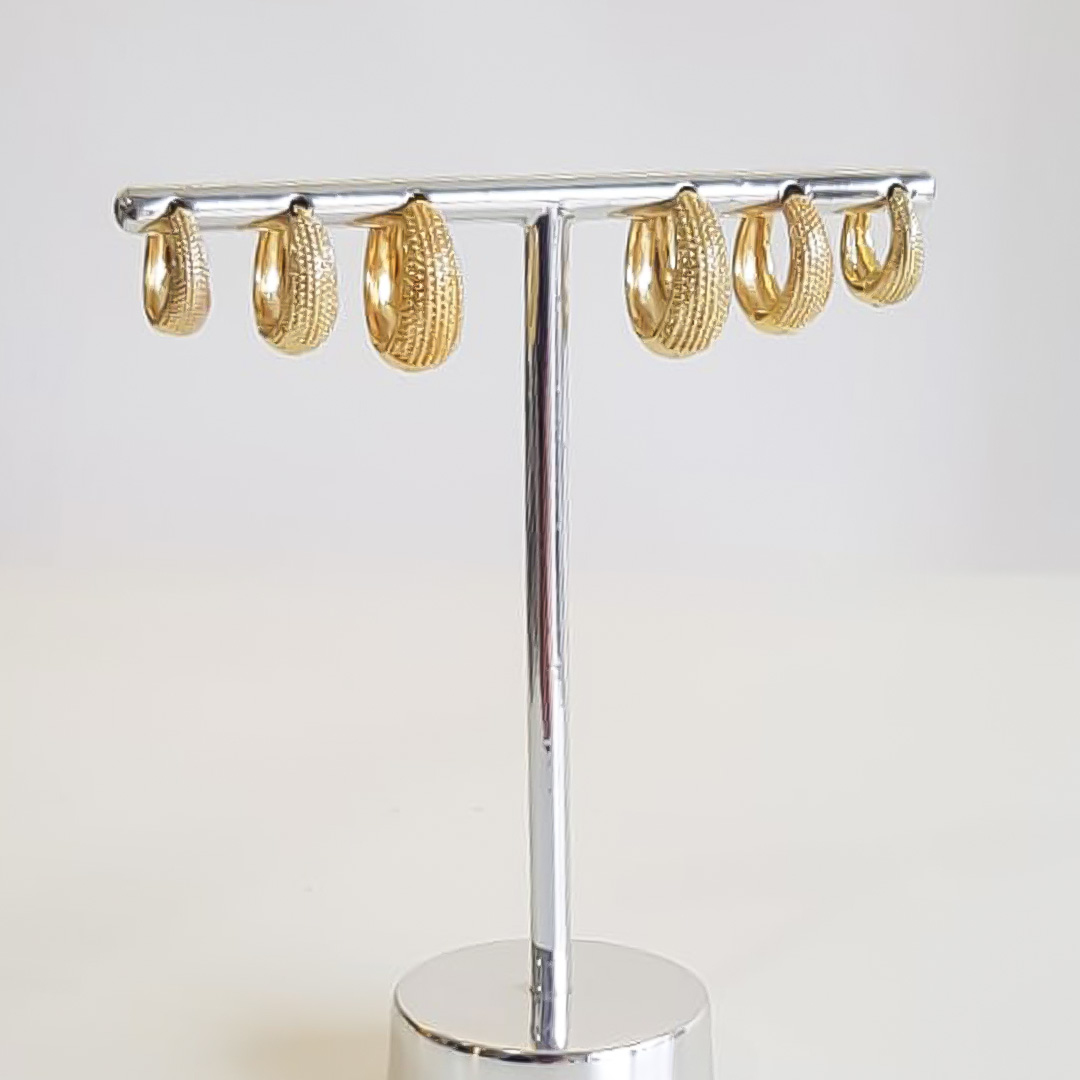 TRIO DE BRINCOS REDONDO TRABALHADO BANHADO OURO 18K