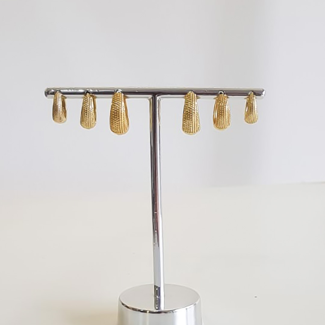 TRIO DE BRINCOS REDONDO TRABALHADO BANHADO OURO 18K