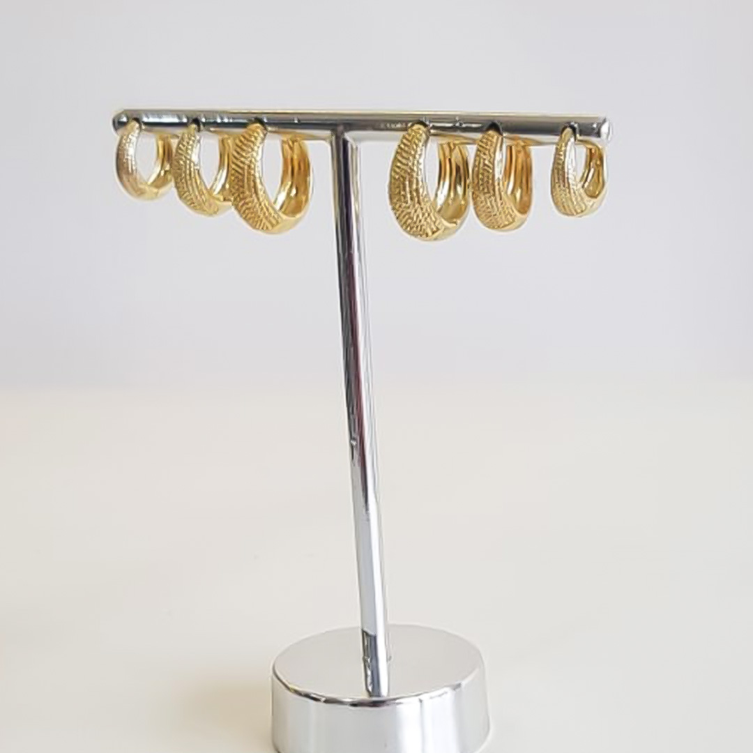 TRIO DE BRINCOS REDONDO TRABALHADO BANHADO OURO 18K