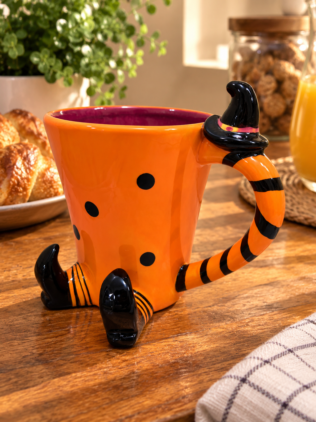 Caneca Grande Bruxinha