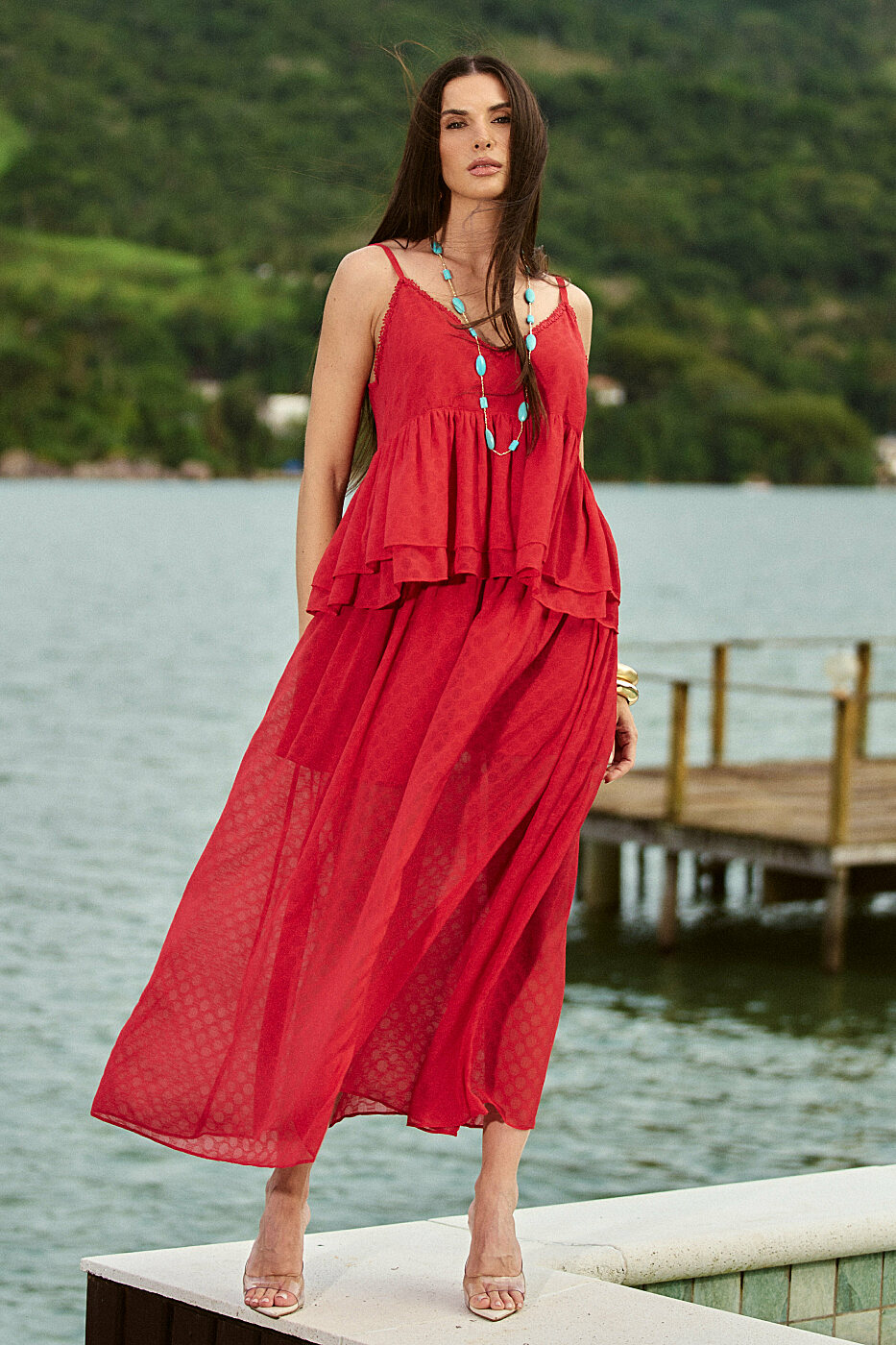 Conjunto Chiffon Texturizado Blusa Alça Fina com Camadas e Saia Longa