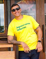 CAMISETA JOGUE COMO BEBEMOS