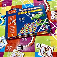 Jogo Tradicional Cobras e Escadas Gigante - ENGENHA KIDS - Produtos e  acessórios para bebê