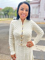 CARDIGAN OFF COM GOLA PRINCESA E BOTÕES DOURADOS MARIA PAVAN