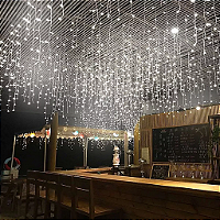 Cascata com 150 LEDs Branco frio 8 funções 3 metros 127V.