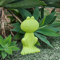 Luminária Sapo 36x21x14cm Polietileno Verde.