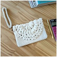Carteira Clutch Concha Cru Com Botão de Imã e Alça Removível