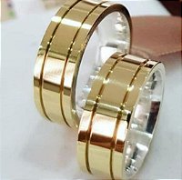 Par de Alianças em Liga de Moeda Antiga Reta com forro de prata - 8mm e frisos