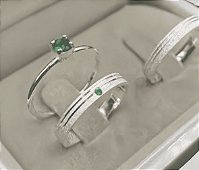 Aliança Velure Verde 4mm com solitário em Prata 950