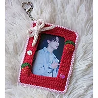 Chaveiro porta Photocard k-pop em crochê