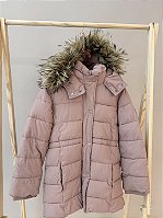 TAM 7-8. Abercrombie. Casaco puffer rosa com capuz.