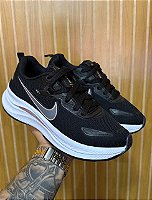Tênis Nike Fit Preto/Branco/Rosa Nacional