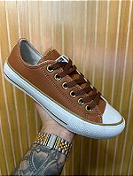 Tênis All Star Marrom Premium OBS: Útimo par de Mostruário .