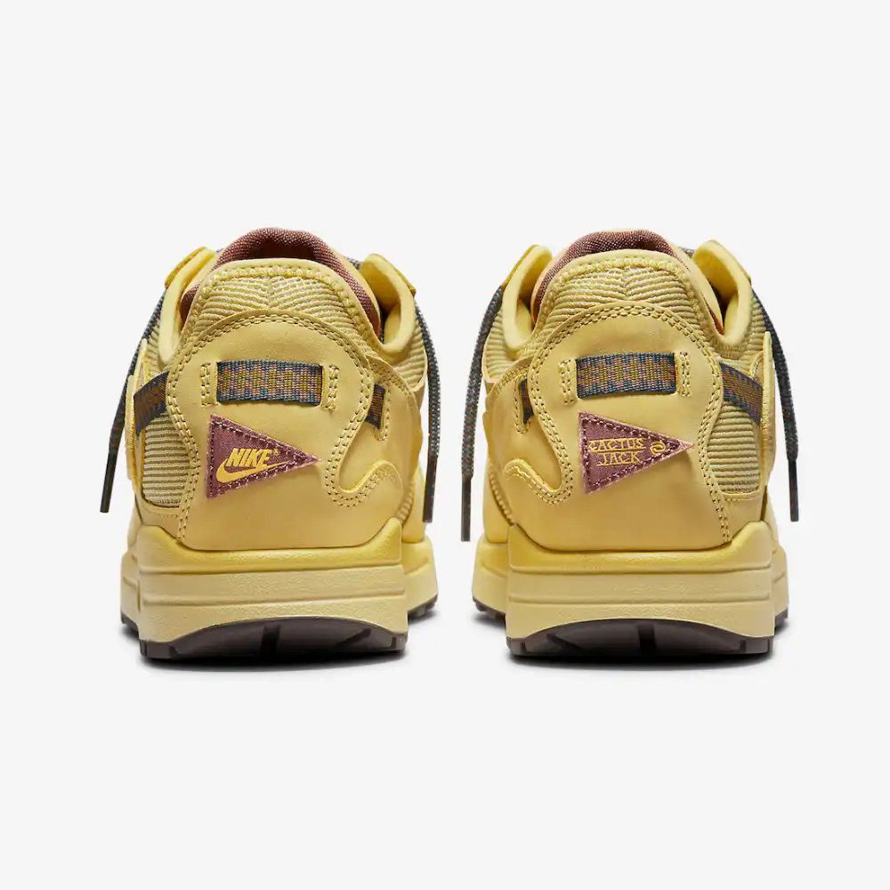 NIKE x TRAVIS SCOTT - Air Max 1 Cactus Jack 