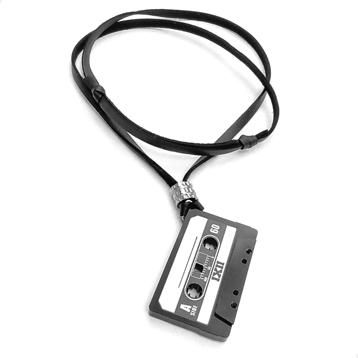 Colar de couro - Fita K7 Preto